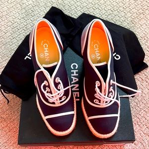 CHANEL LACE UP CREPE/CAL PLATFORM SHOES.